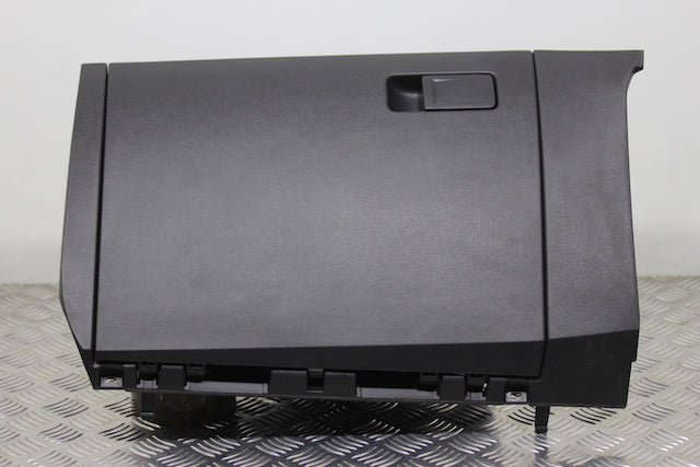 Volkswagen Polo Glove Box