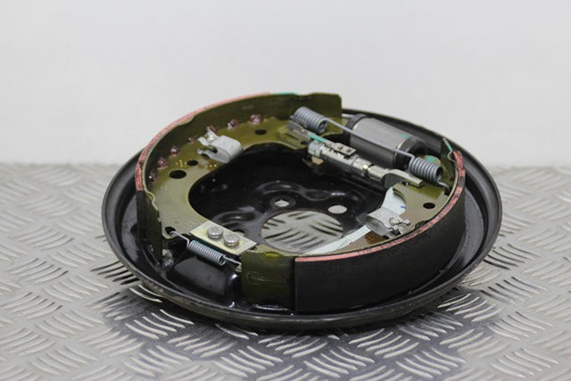 Skoda Fabia Brake Plate with Shoes and Cylinder Rear Left