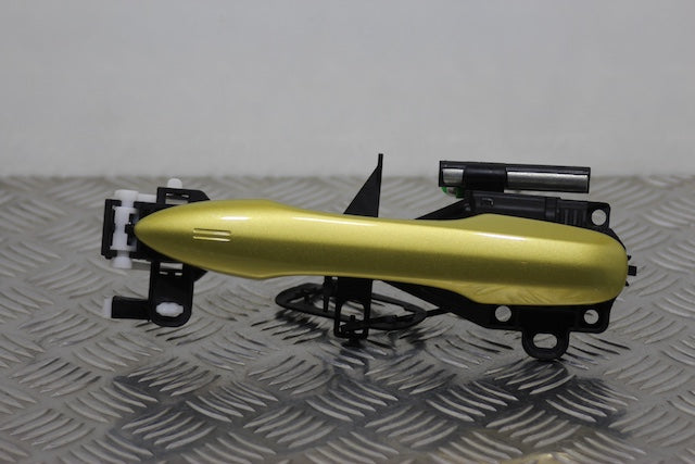 Toyota Yaris Door Handle Outer Front Passengers Side