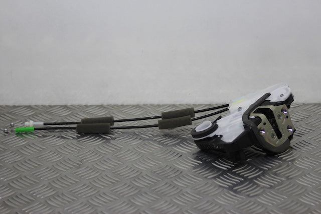 Toyota Yaris Door Lock Mechanism Front Passengers Side