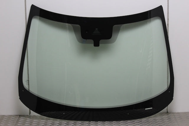 Nissan Juke Windscreen Front
