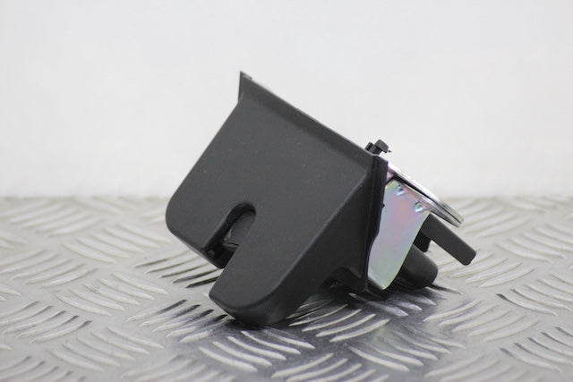 Volkswagen Golf Tailgate Boot Lock