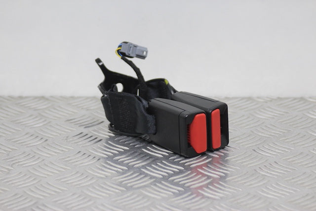 Dacia Sandero Seat Belt Buckle Lock Rear Passengers Side