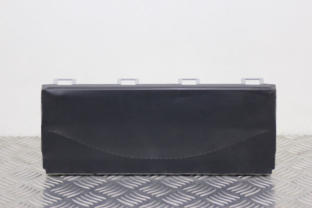 Volkswagen Golf Airbag Knee