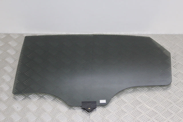 Kia Ceed Door Window Glass Rear Passengers Side