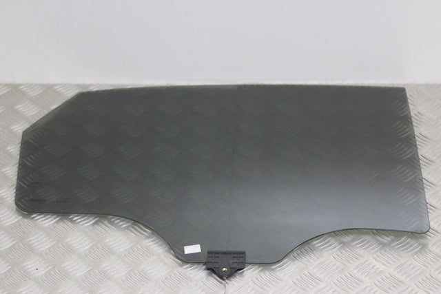 Kia Ceed Door Window Glass Rear Drivers Side