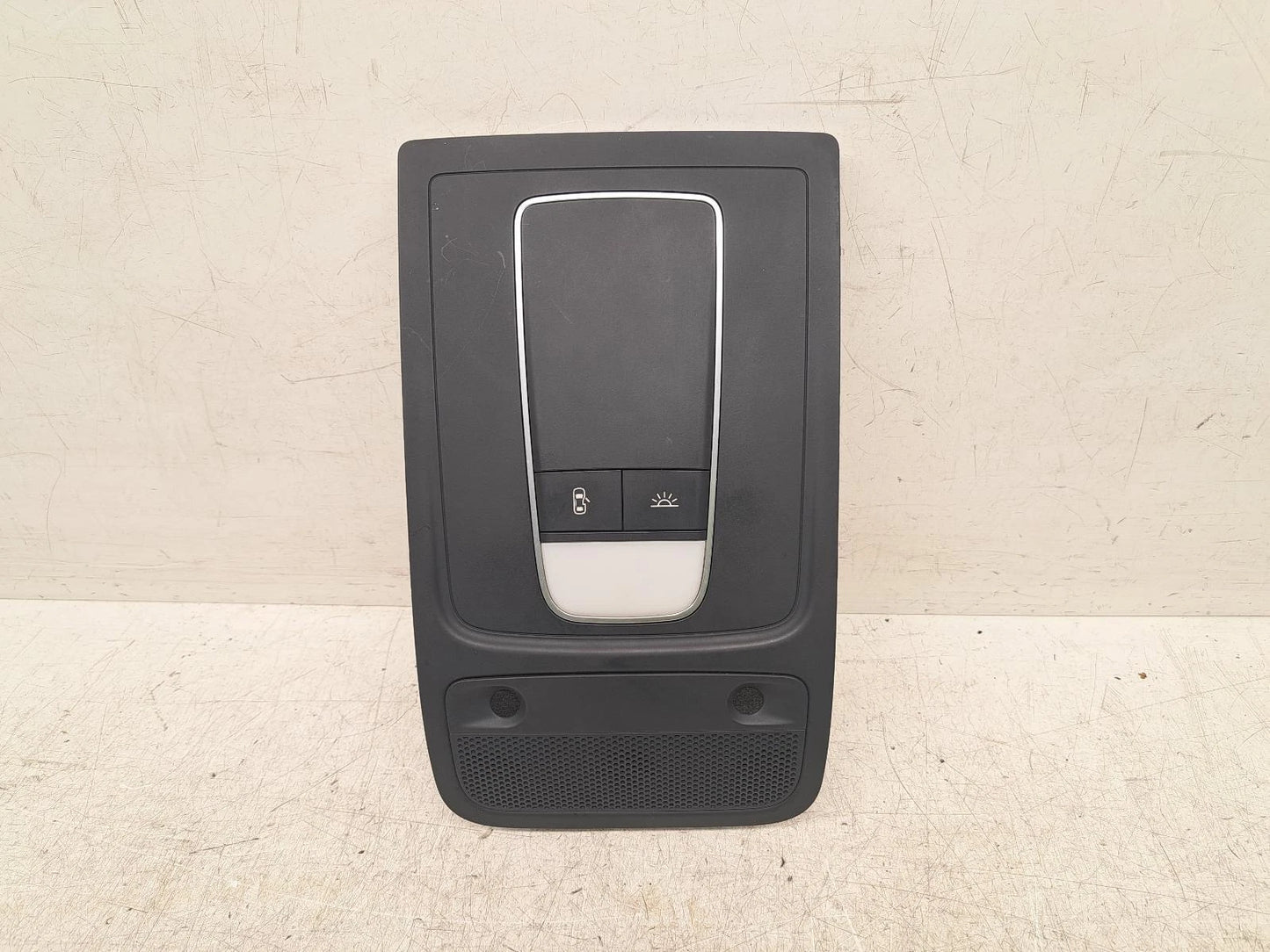 Audi A3 Mk3 (8V) Front COURTESY LIGHT