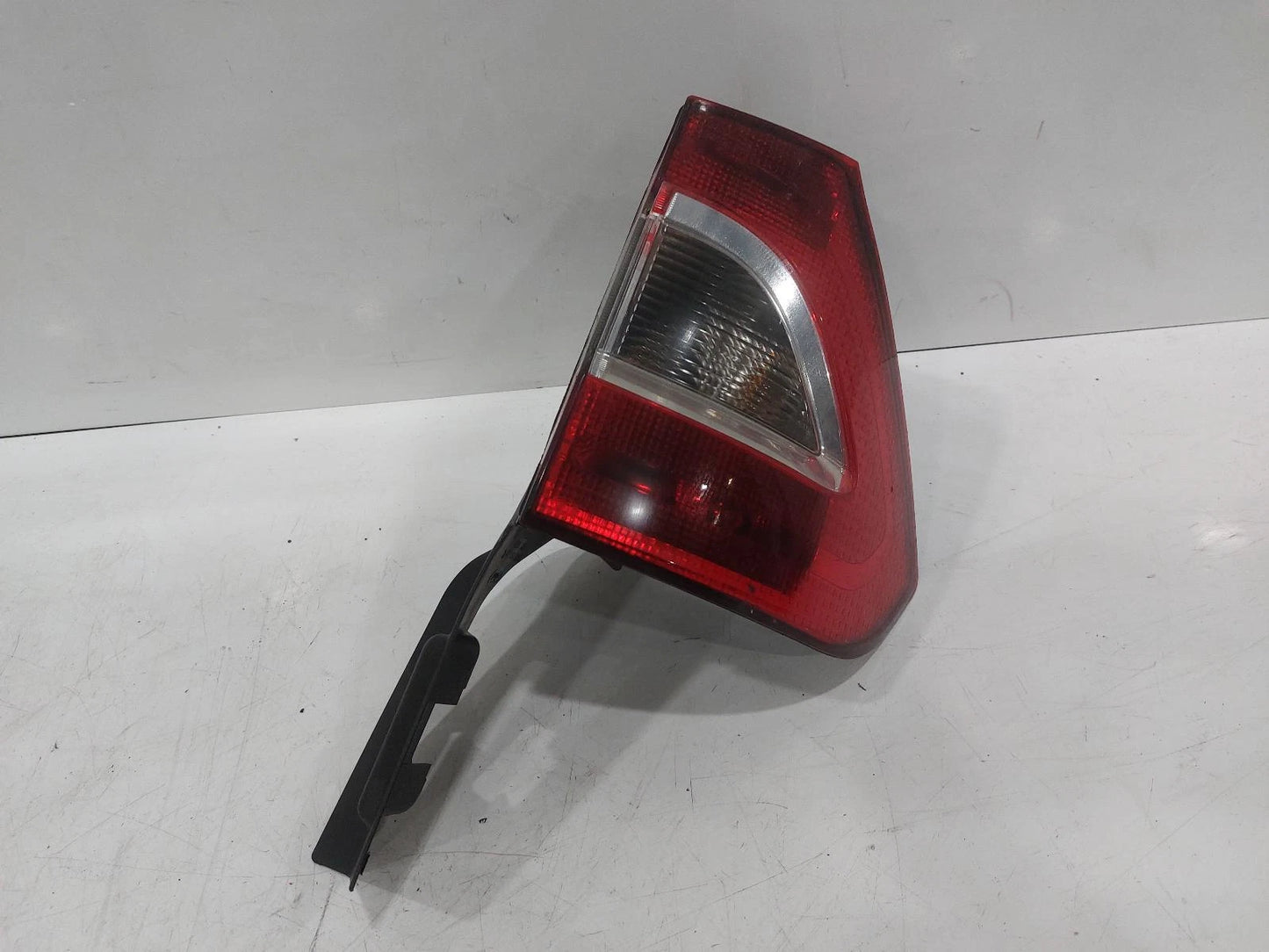 Ford Galaxy Mk3 O/S Drivers Right Rear Inner Taillight Tail Light