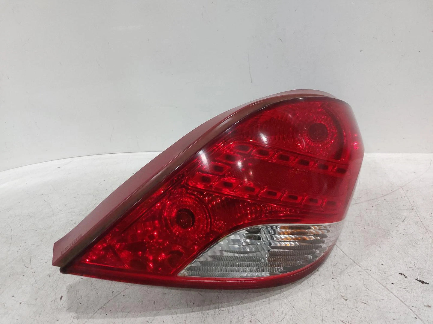 Peugeot 207 Mk1 O/S Drivers Right Rear Taillight Tail Light