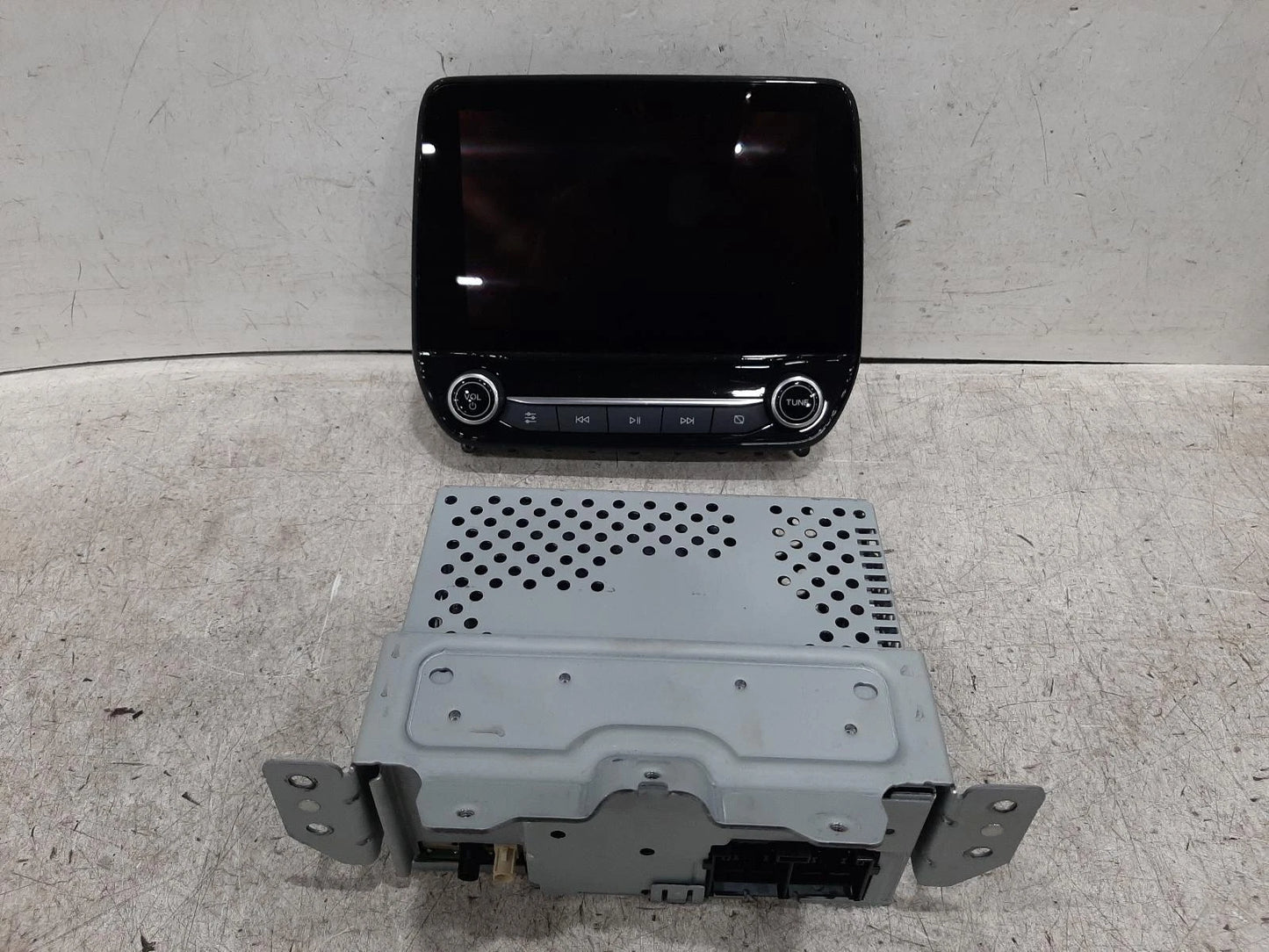 Ford Fiesta Mk8 SAT. NAV. UNIT Satellite Navigation Head Unit Set