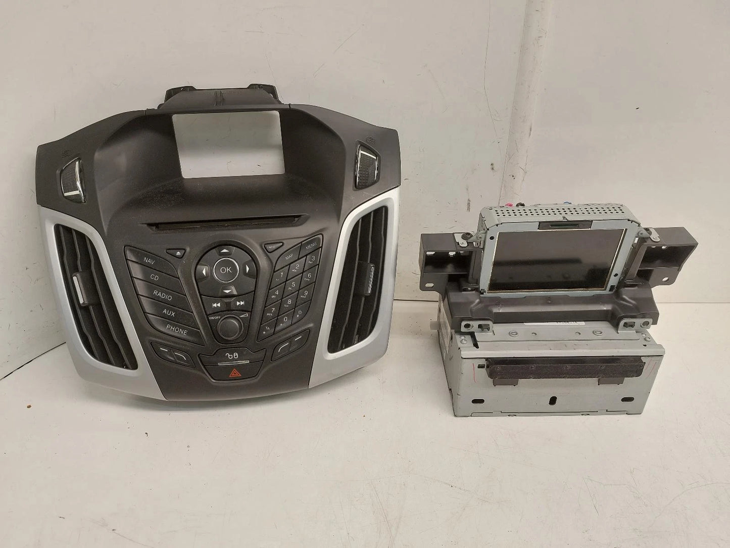 Ford Focus Mk3 SAT. NAV. UNIT Satellite Navigation Head Unit