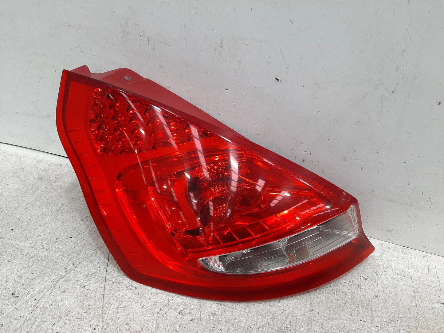 Ford Fiesta Mk6 N/S Passengers Left Rear Bulb Taillight Tail Light