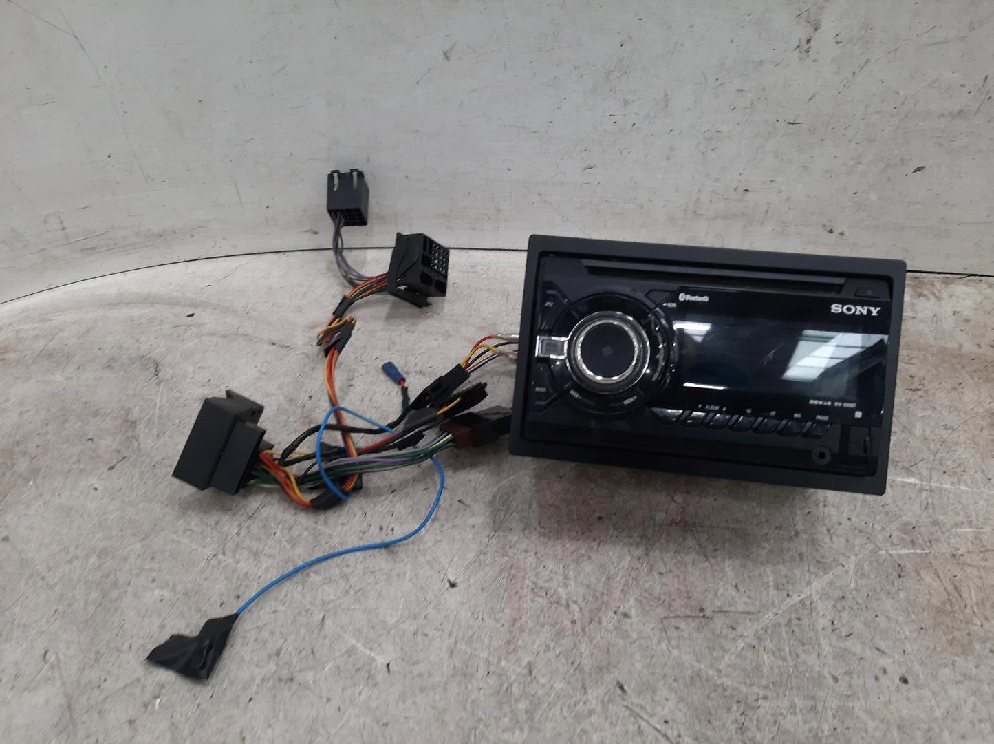 Peugeot 5008 Mk1 OEM Radio/CD/Stereo Head Unit No Code Available
