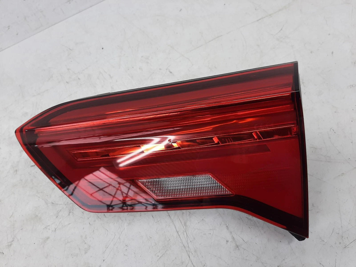Volkswagen T-Roc Drivers Right Led Rear Taillight Tail Light
