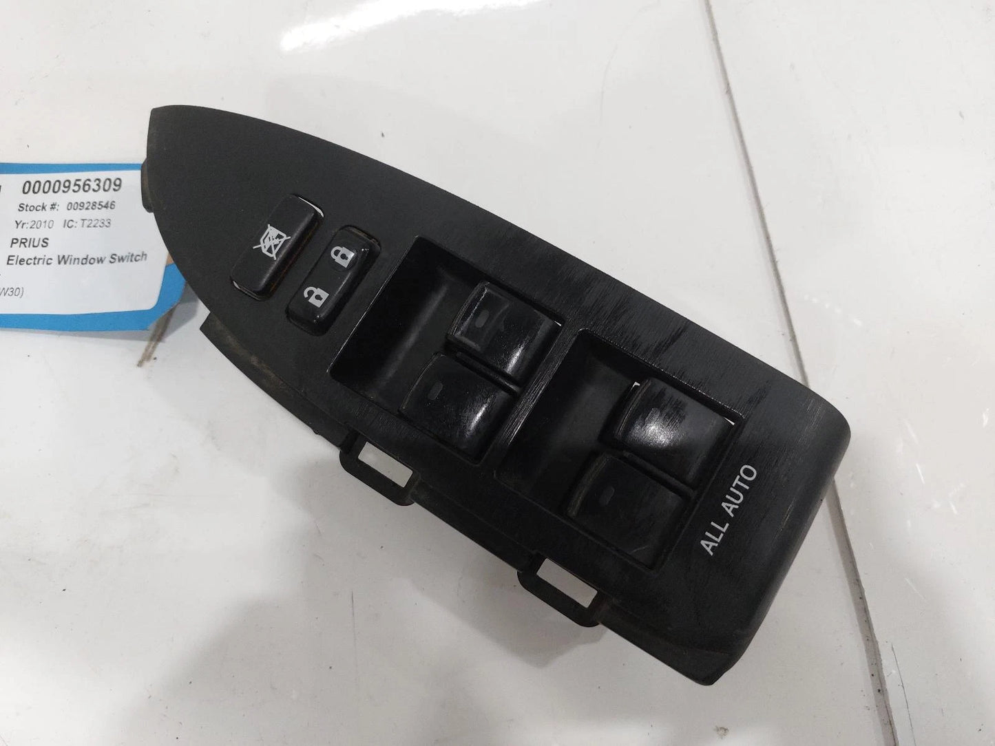 Toyota Prius Mk3 (XW30) O/S Right Front Drivers Window Switches