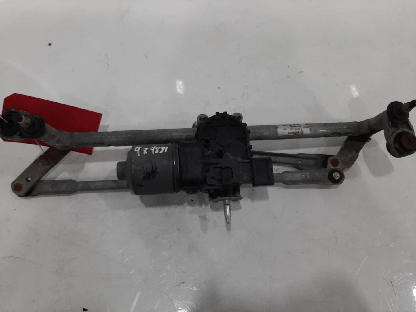 Volkswagen Polo 6R/6C Front Wiper Motor With Linkage