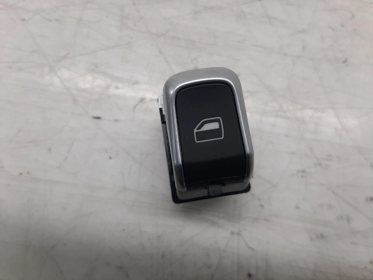 Audi A6 C7 Single Window Switch (Tag: 687232)