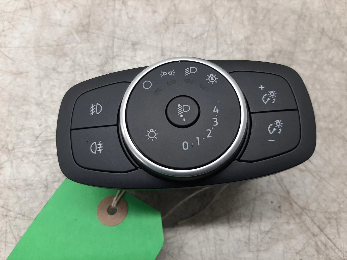 Ford Puma Hatchback Headlight Headlamp Switch Dial 13D061XX