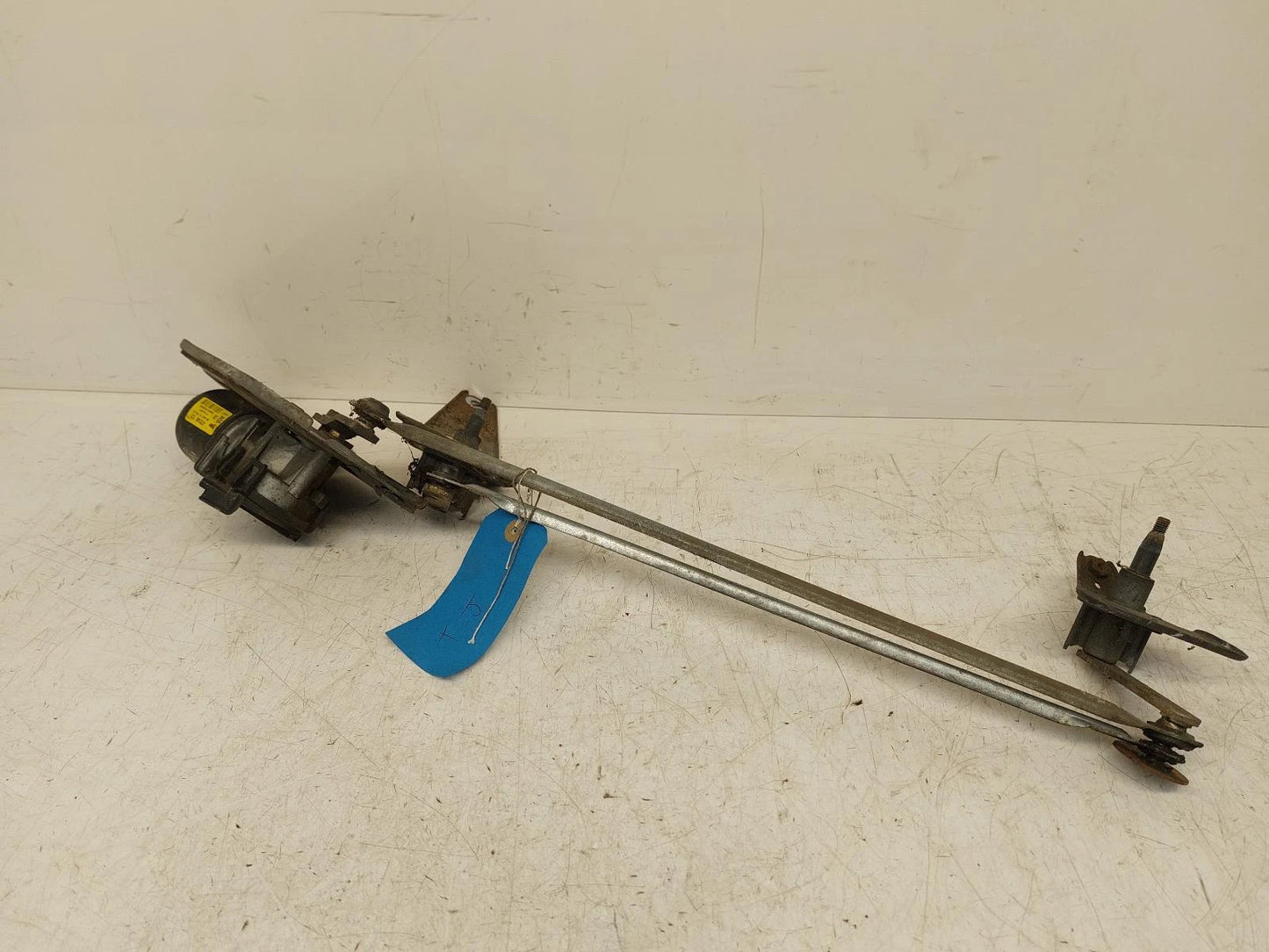 Peugeot Partner Mk1 Valeo Front Wiper Motor With Rack