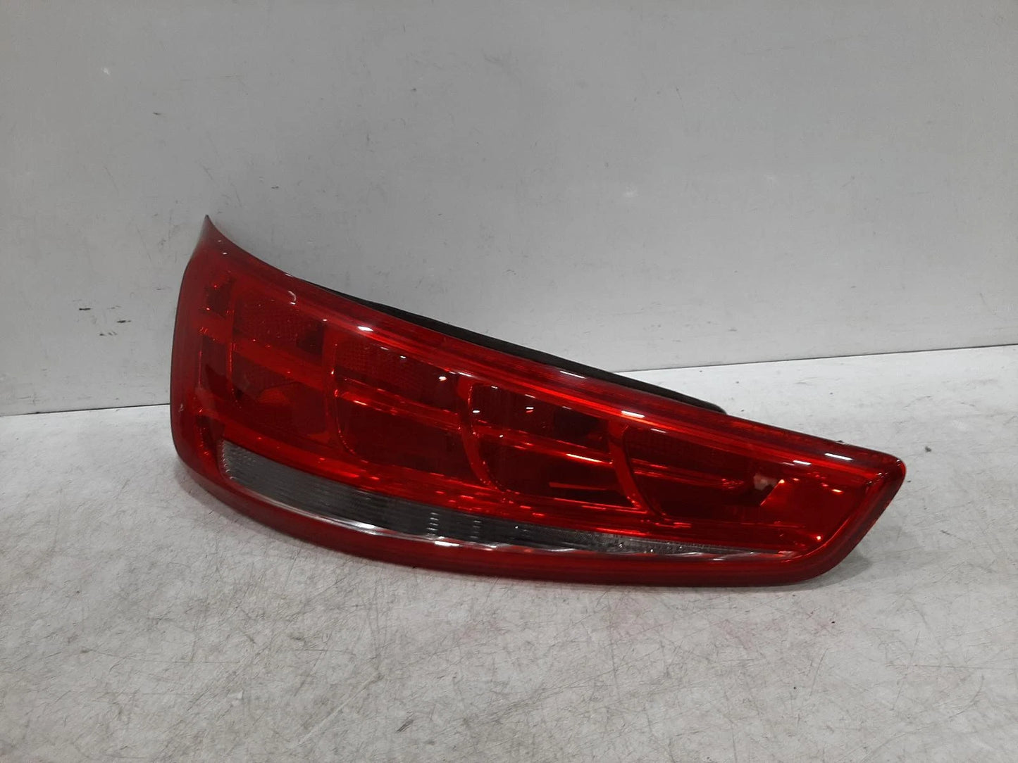 Audi Q3 Mk1 (8U) N/S Passengers Left Rear Taillight Tail Light