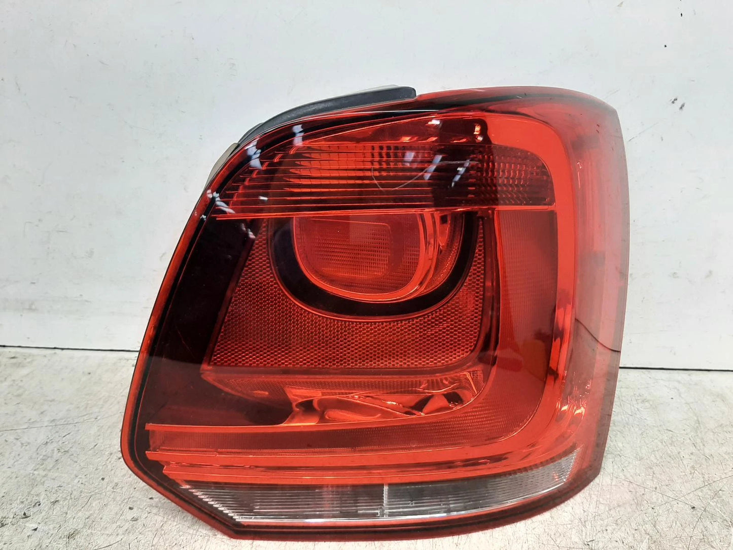 Volkswagen Polo 6R Drivers Right Rear Bulb Taillight Tail Light