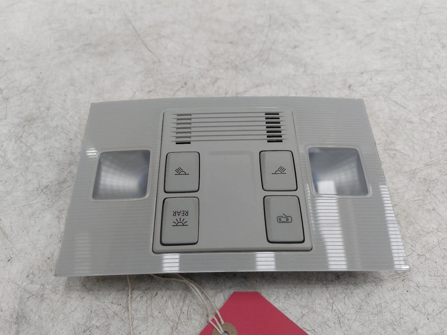 Volkswagen Tiguan Mk2 FRONT COURTESY LIGHT