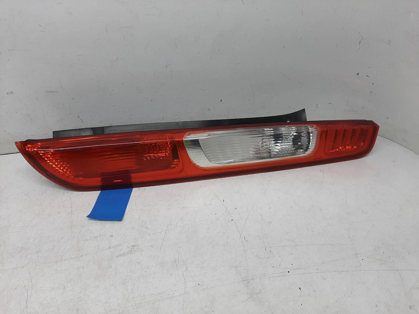 Ford Focus Drivers Right Rear Taillight Tail Light
