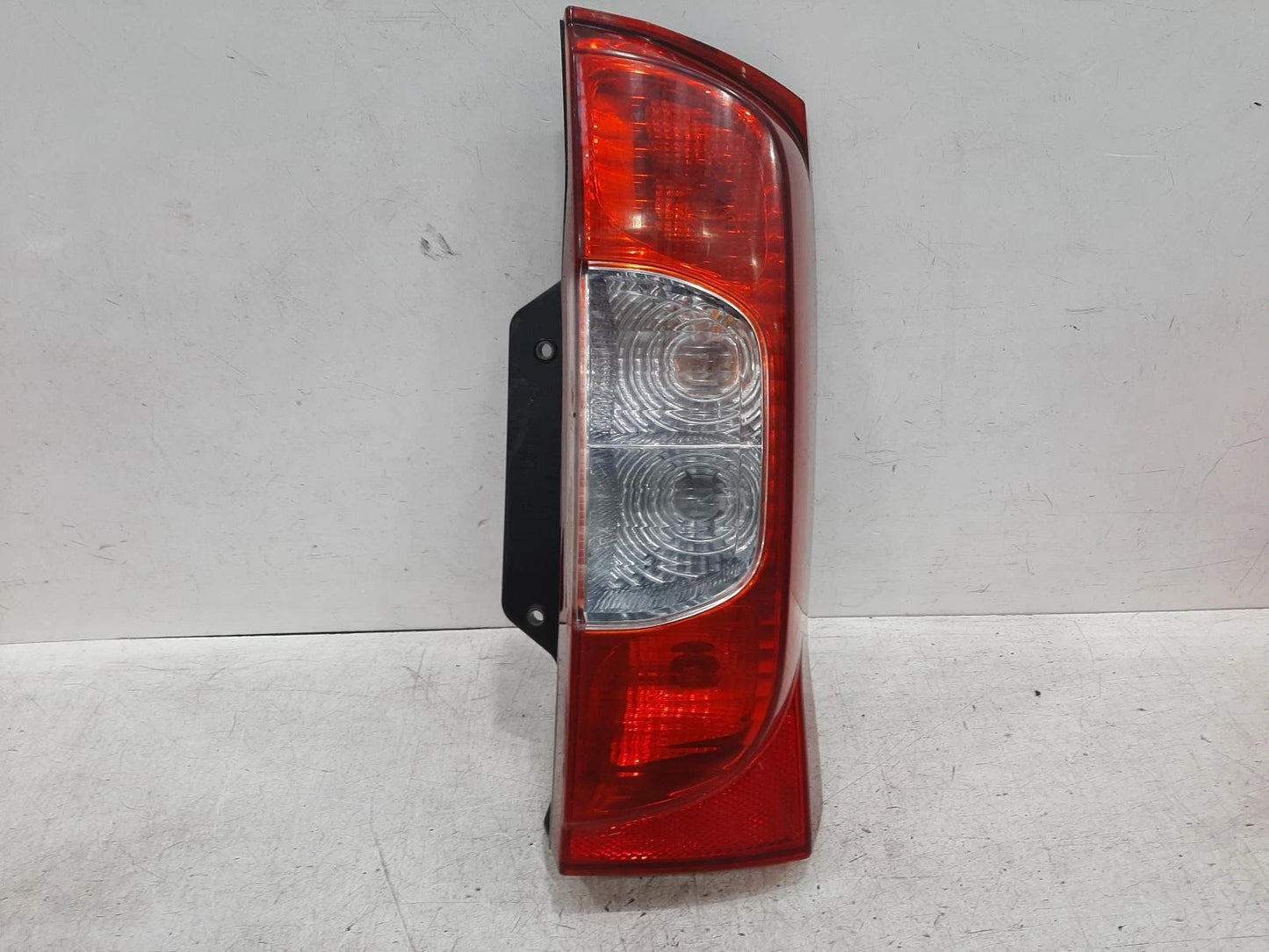 Peugeot Bipper Mk1 O/S Drivers Right Rear Bulb Taillight Tail Light