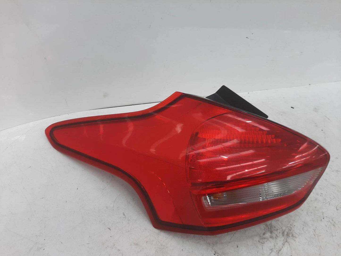 Ford Focus Mk3 N/S Passengers Left Rear LED Taillight Tail Light