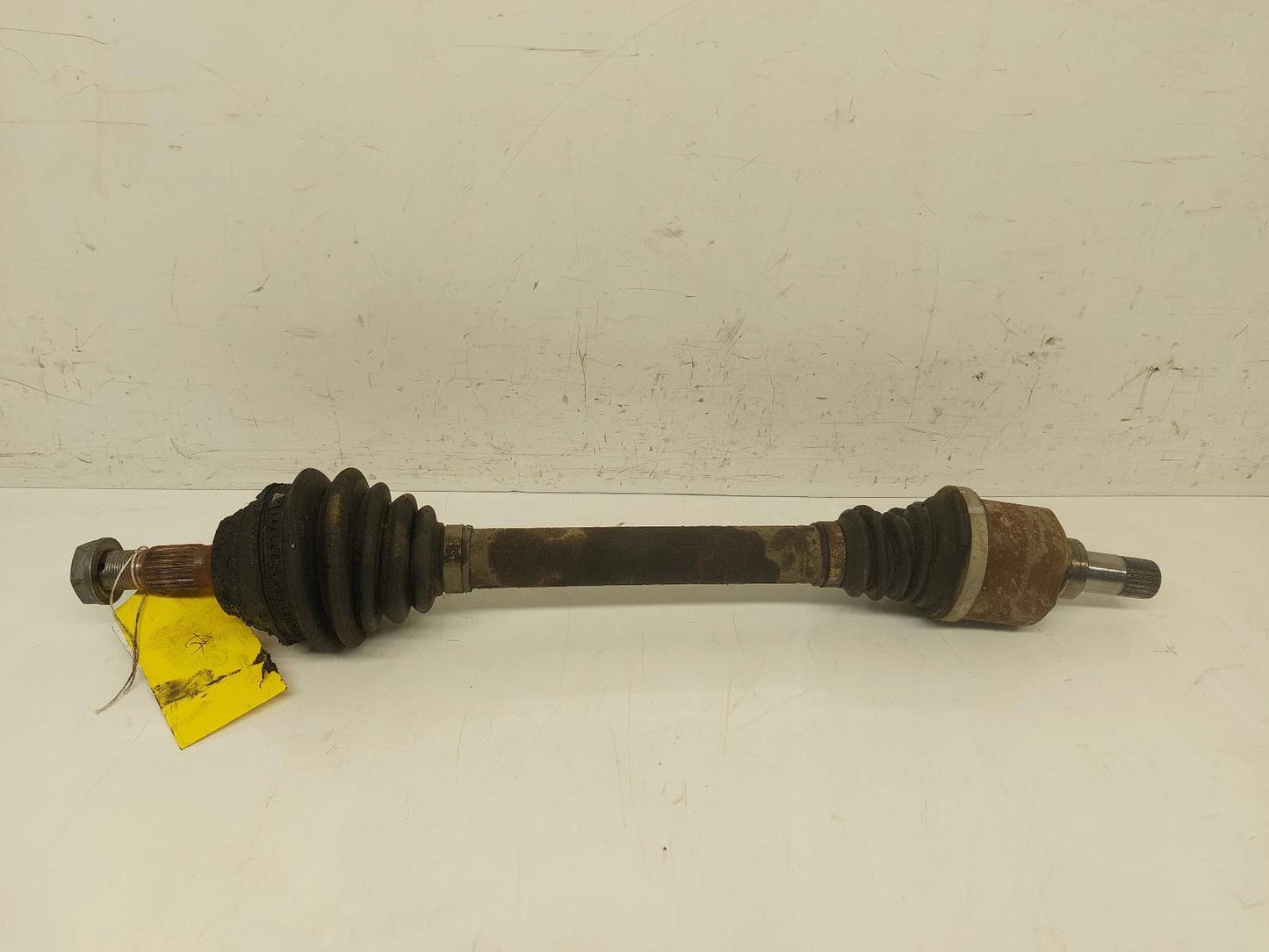 Peugeot 5008 Mk2 .6L N/S Passengers Left Front Driveshaft with ABS