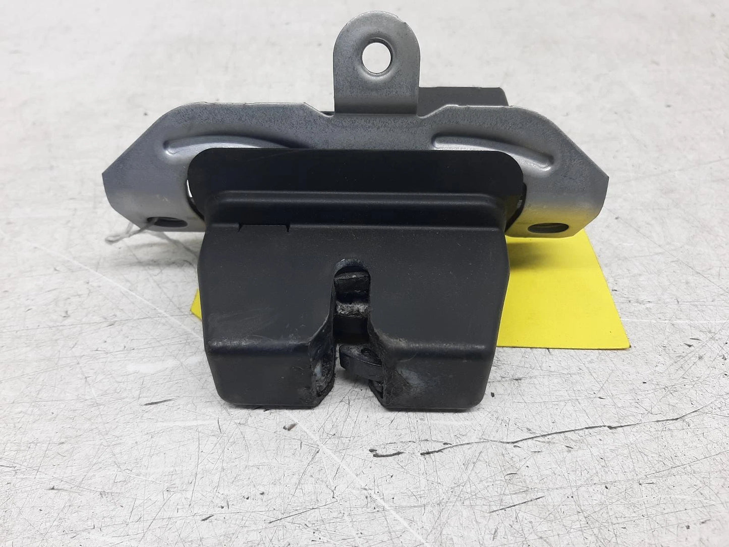 Ford Mondeo Mk5 Tailgate Lock Assembly