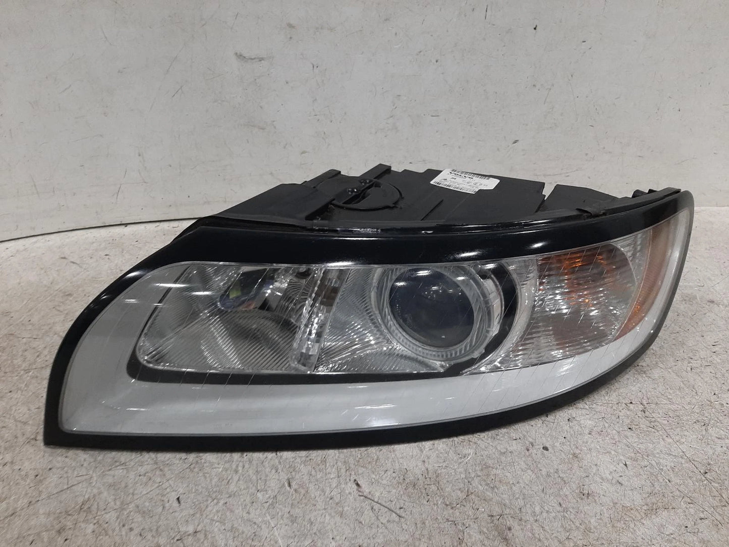Volvo S40 Mk2 N/S Passengers Left Front Headlight Headlamp
