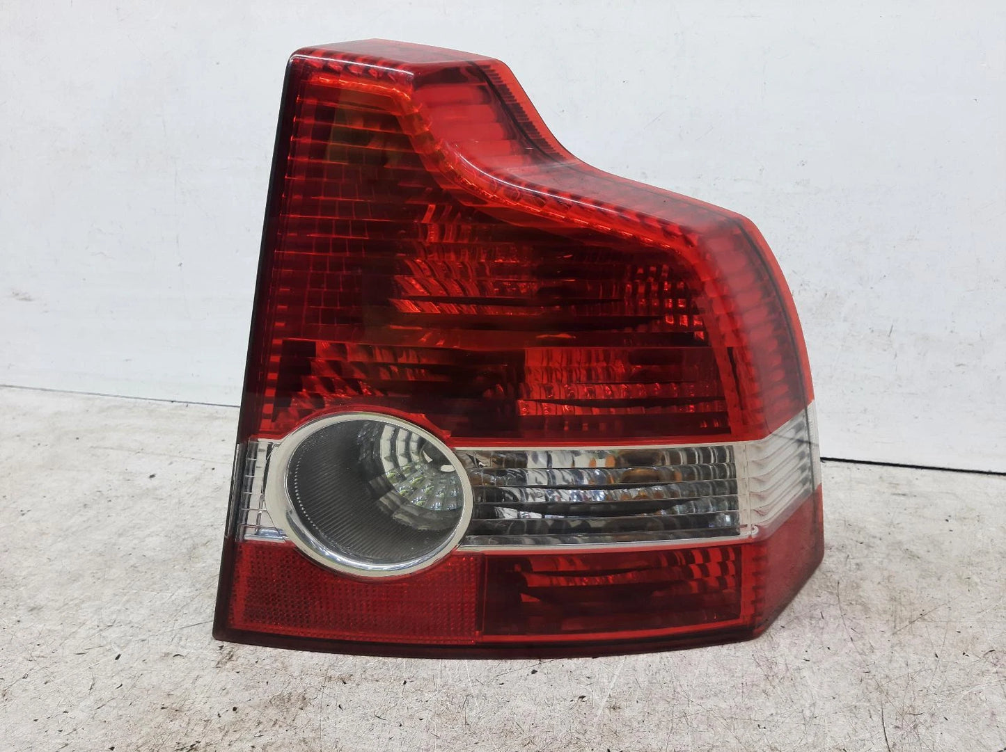 Volvo S40 Mk2 O/S Drivers Right Rear Bulb Taillight Tail Light