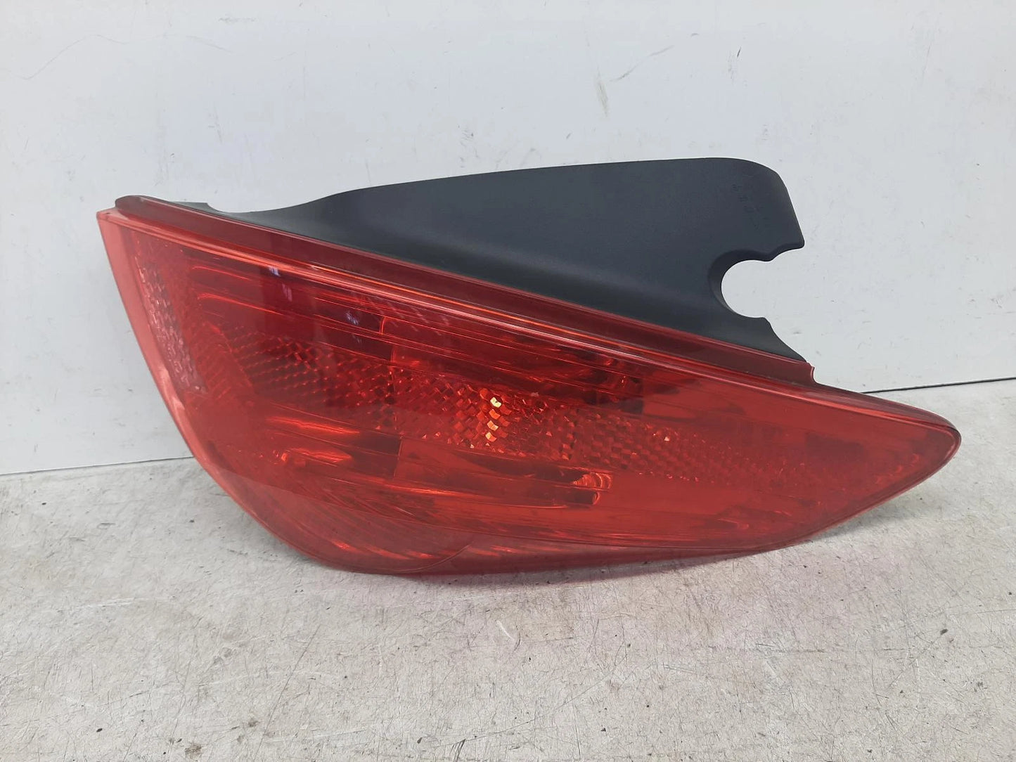 Peugeot 308 Mk1 (T7) O/S Drivers Right Rear Taillight Tail Light