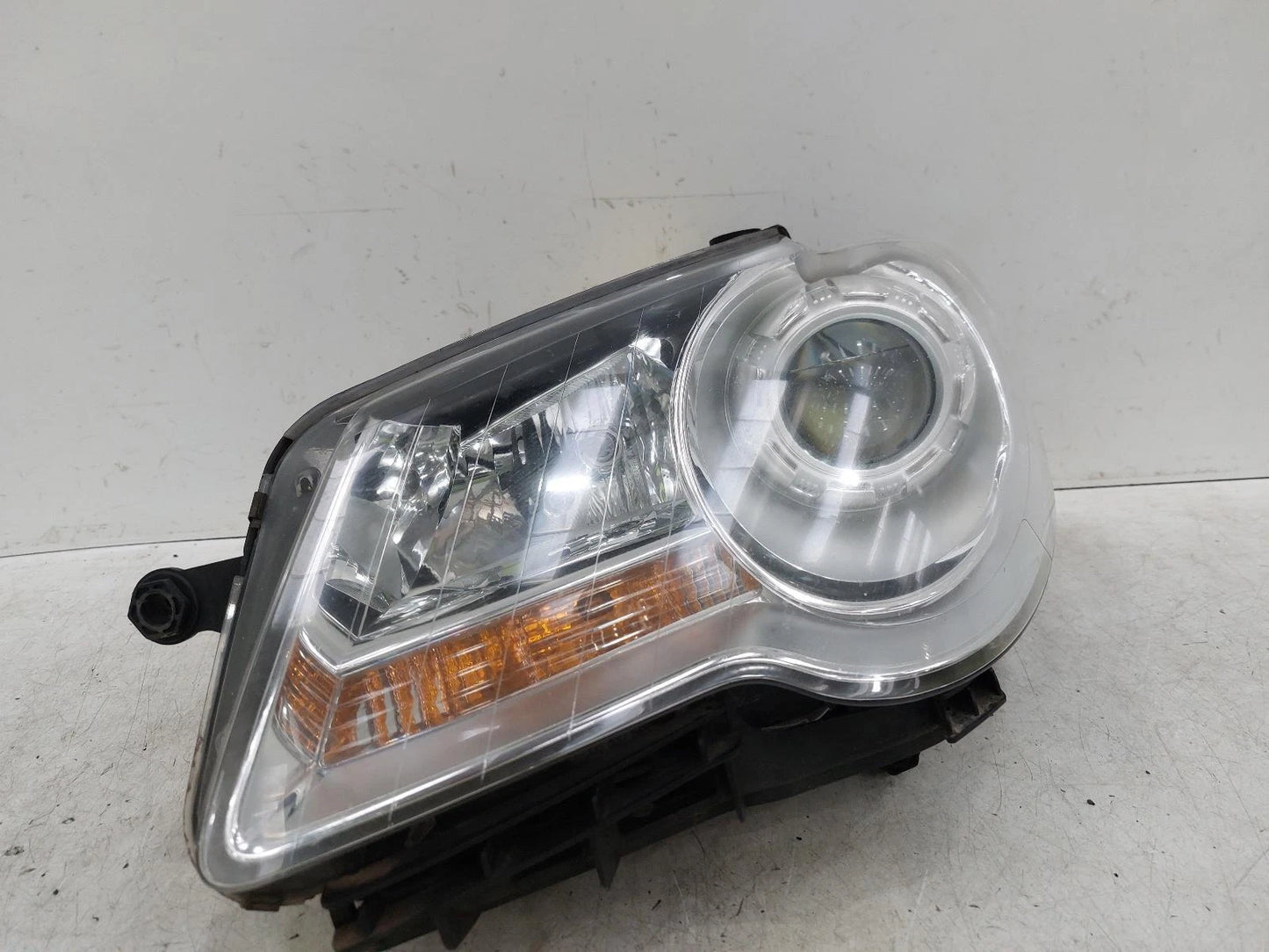 Volkswagen Touran Mk1 N/S Passengers Left Front Headlight Headlamp