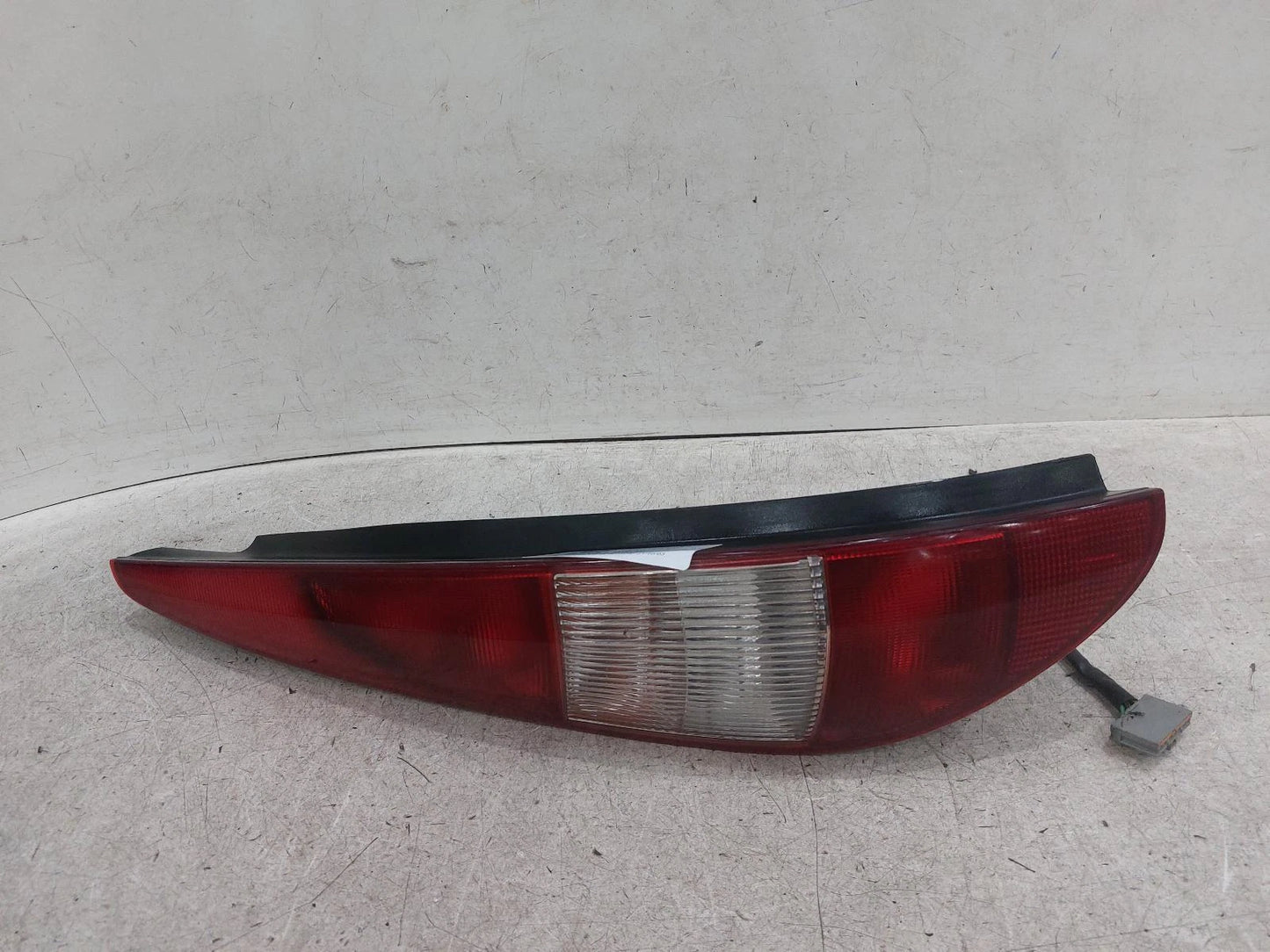 Ford Mondeo Estate Passengers Left Rear Taillight Tail Light