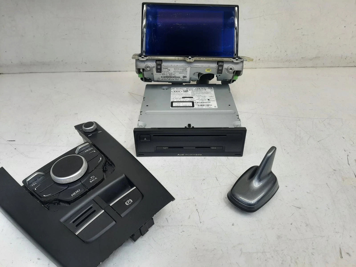 Audi A3 Mk3 (8V) OEM SAT. NAV. UNIT Satellite Navigation Head Unit