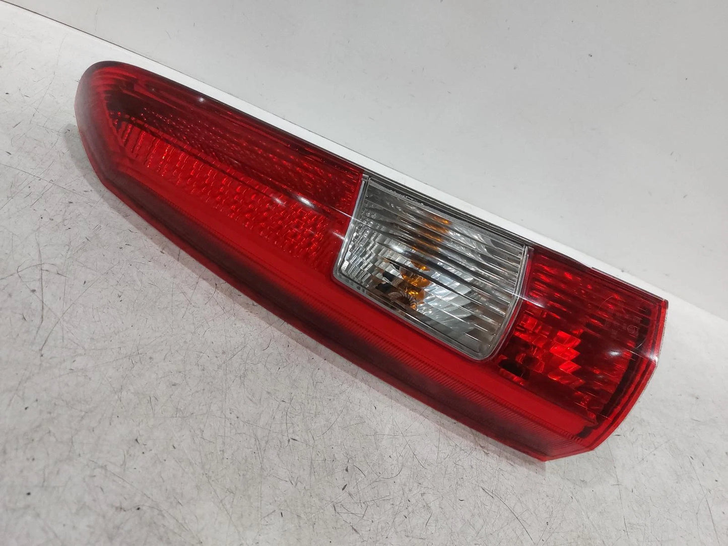 Volvo V70 Mk2 N/S Passengers Left Rear Upper Bulb Taillight Tail Light