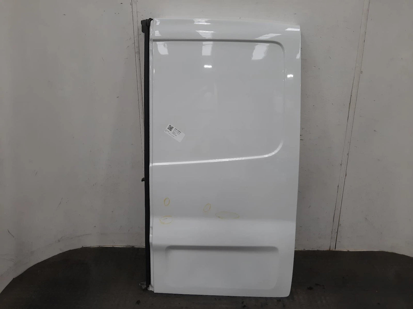 Renault Trafic Iii Van White O/S Right Rear Door