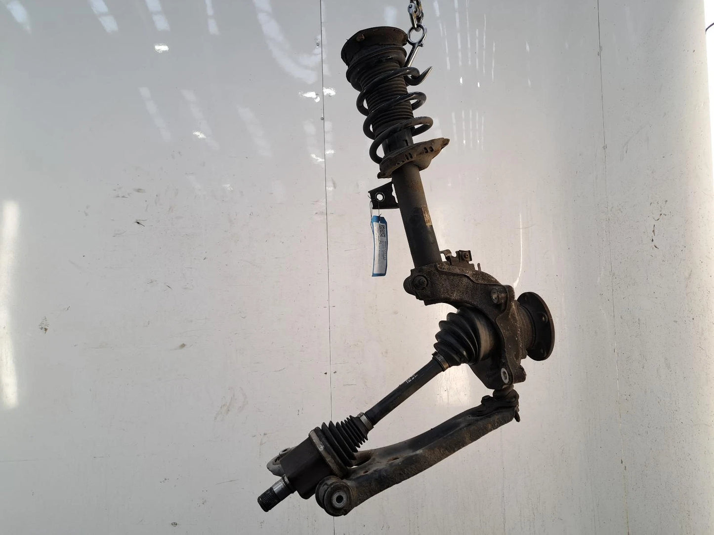 Audi A3 Mk3 (8V) N/S Passengers Left Front Strut Shock Corner