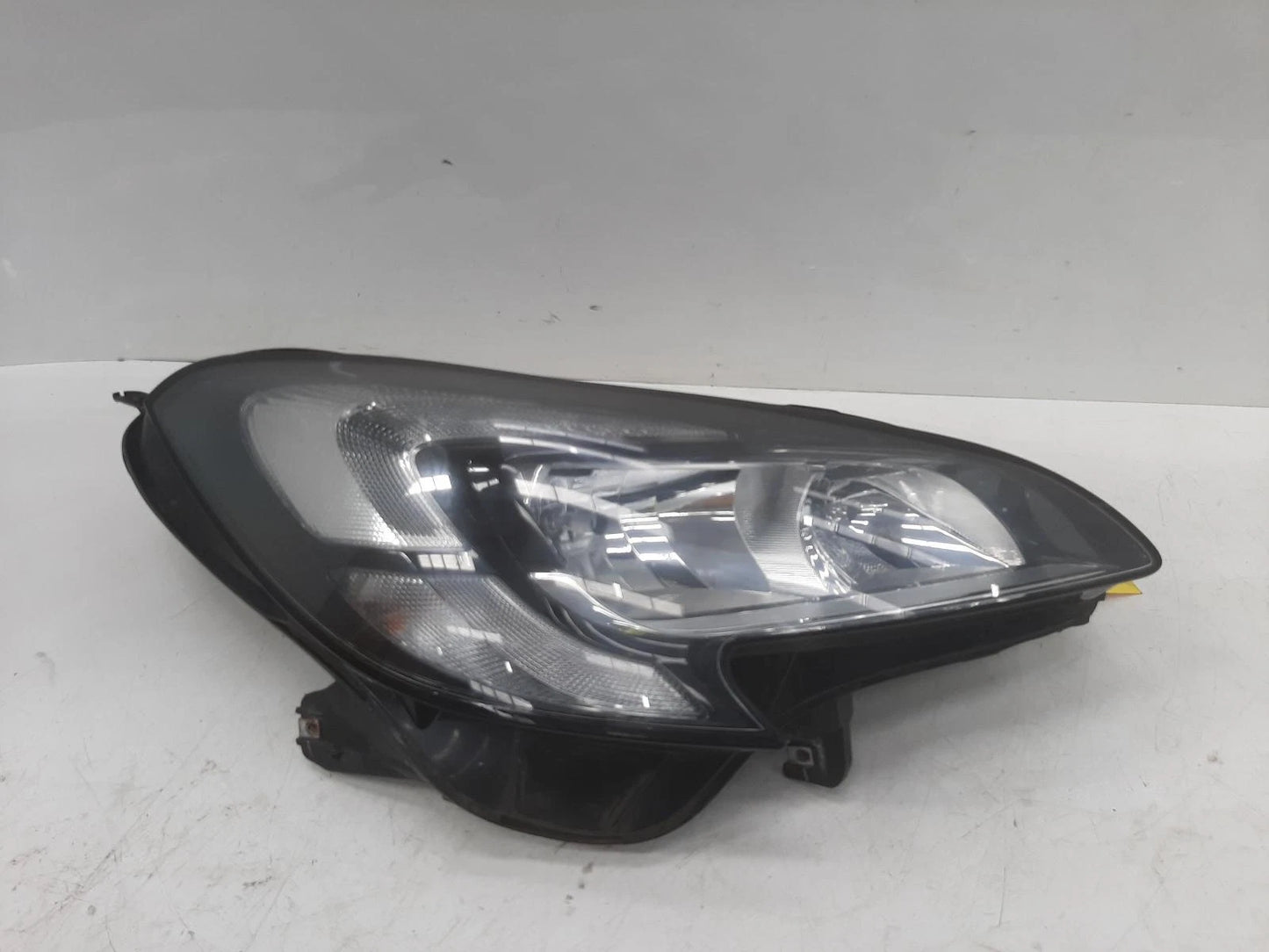Opel Corsa E Passengers Left Front Halogen Headlight Headlamp
