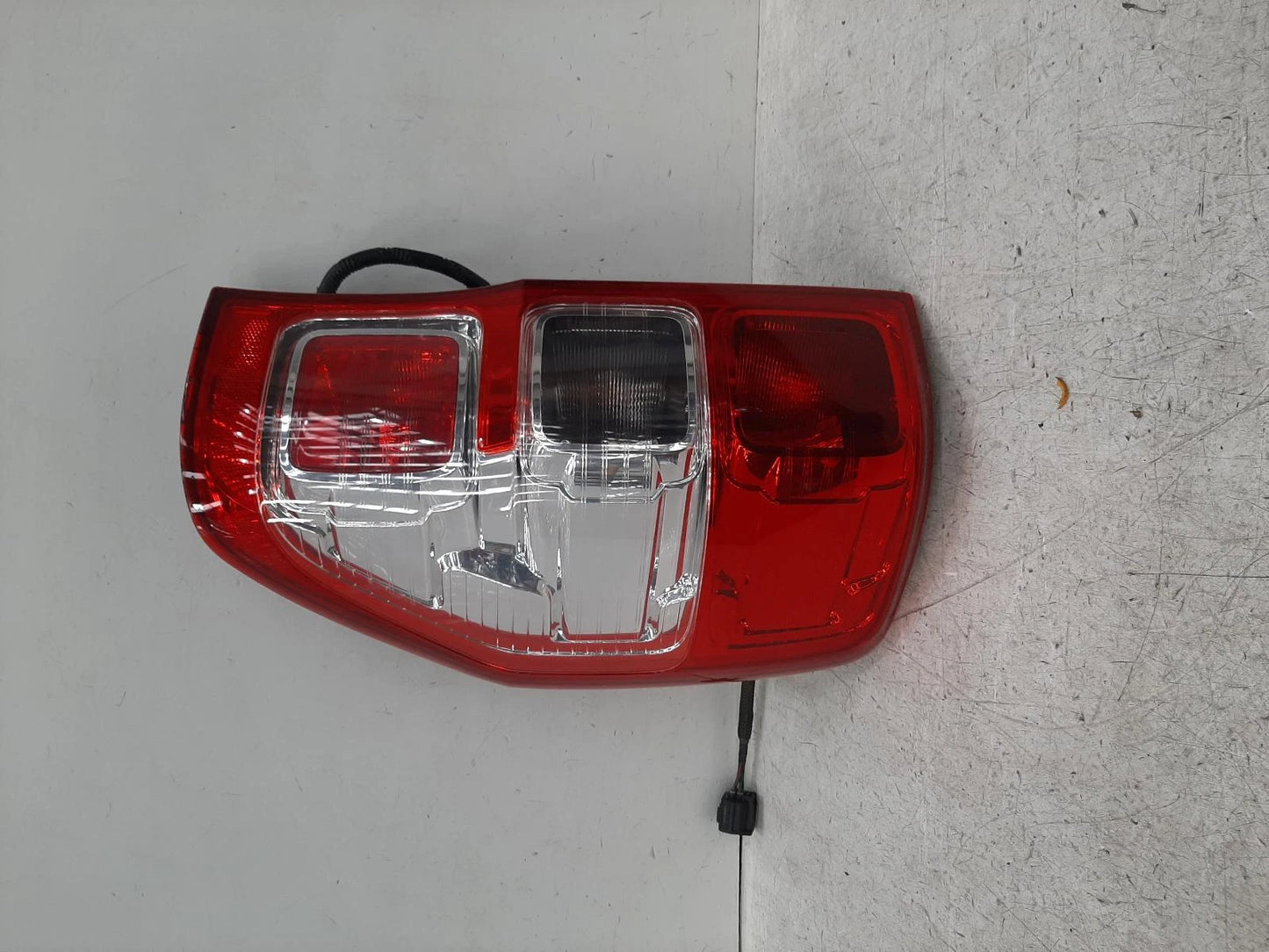 Ranger Ford Ranger Mk3 O/S Drivers Right Rear Bulb Taillight Tail Light