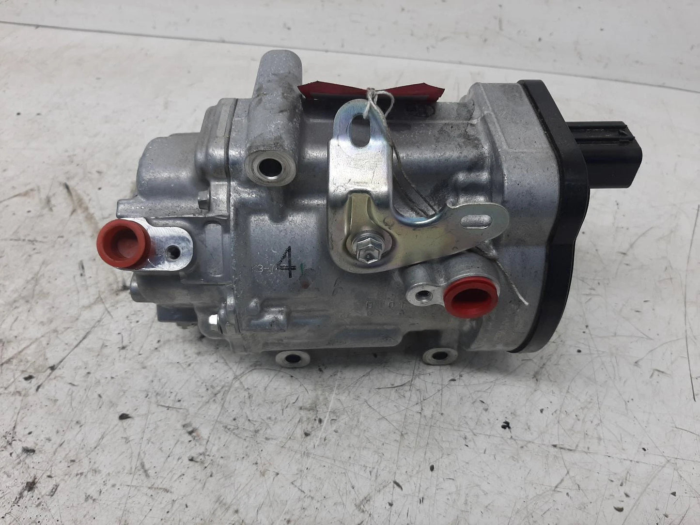 Toyota C-Hr Mk1 DENSO AIR CON A/C COMPRESSOR PUMP