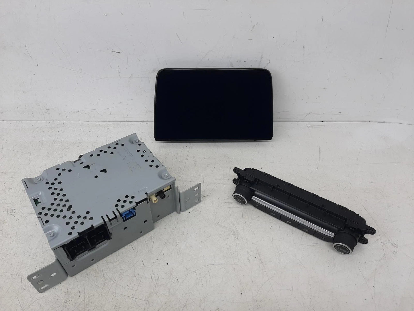 Ford Mk3 FORD KUGA SAT. NAV. UNIT Satellite Navigation Head Unit