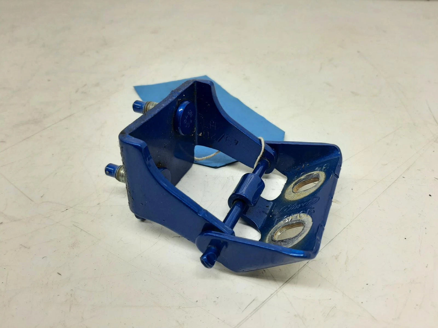 Ford Puma Mk2 Tailgate Hinge