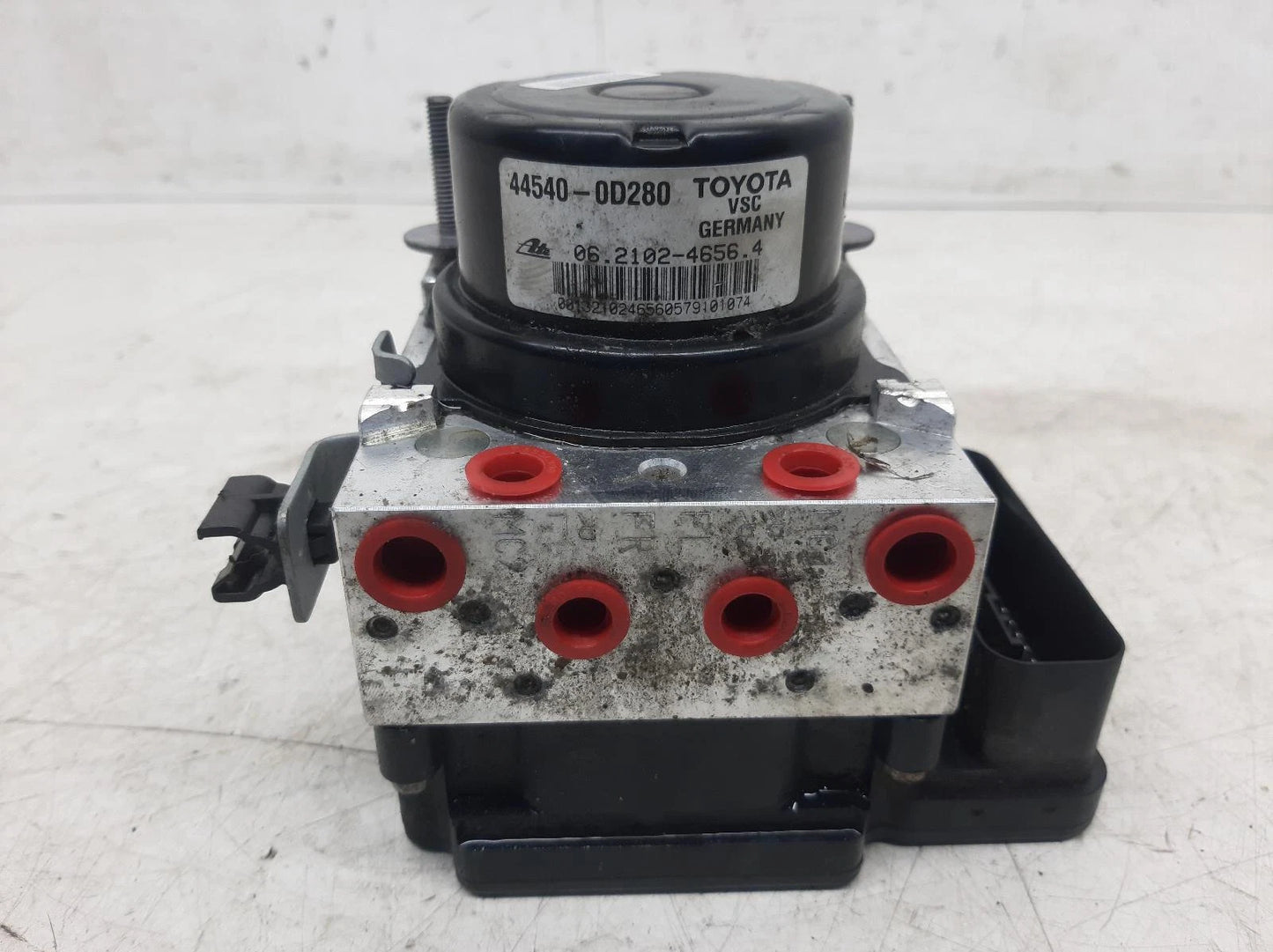 Toyota Yaris Mk3 (XP130) ABS Pump/Modulator