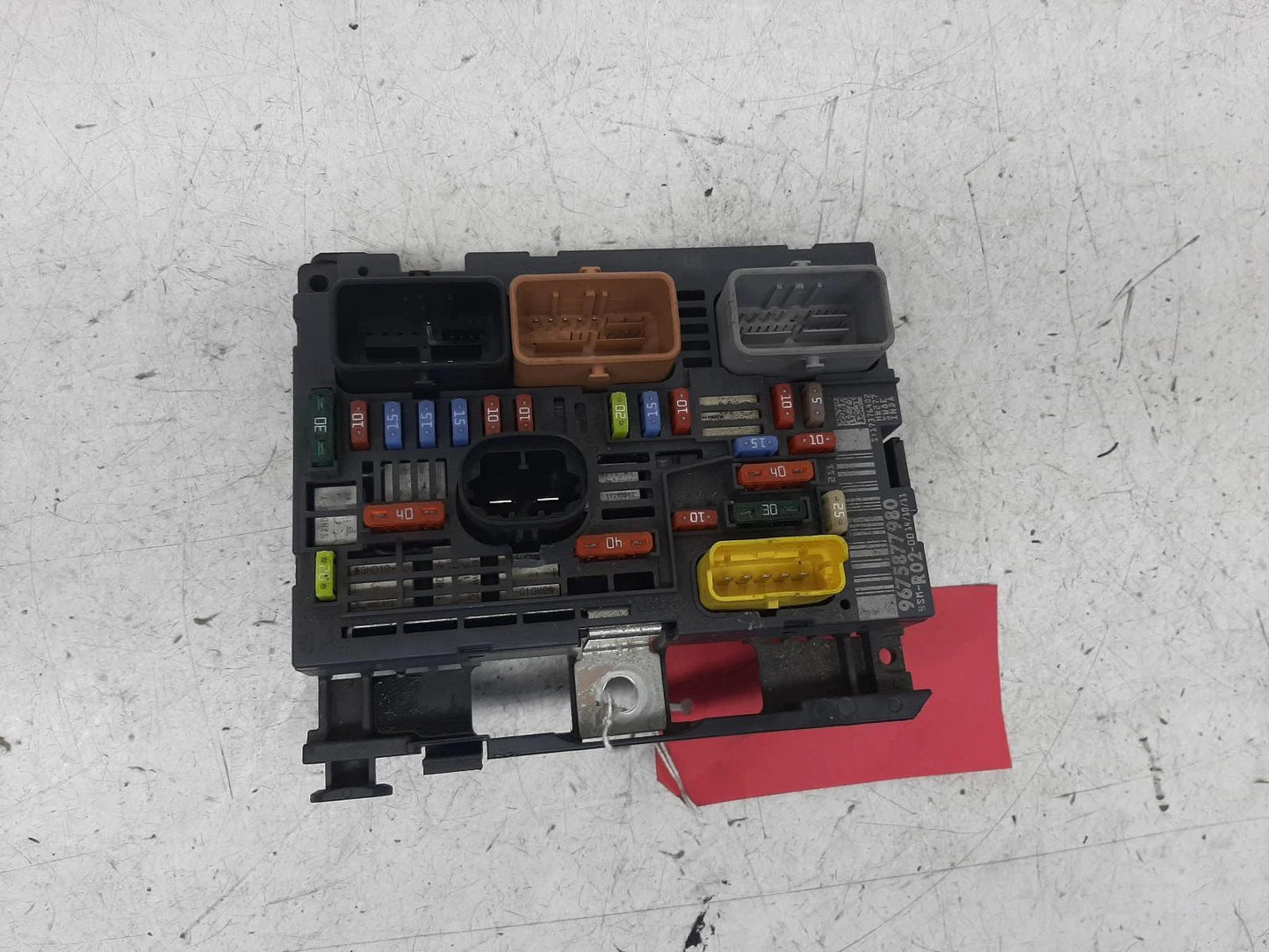 Peugeot 3008 Mk1 Fuse Box
