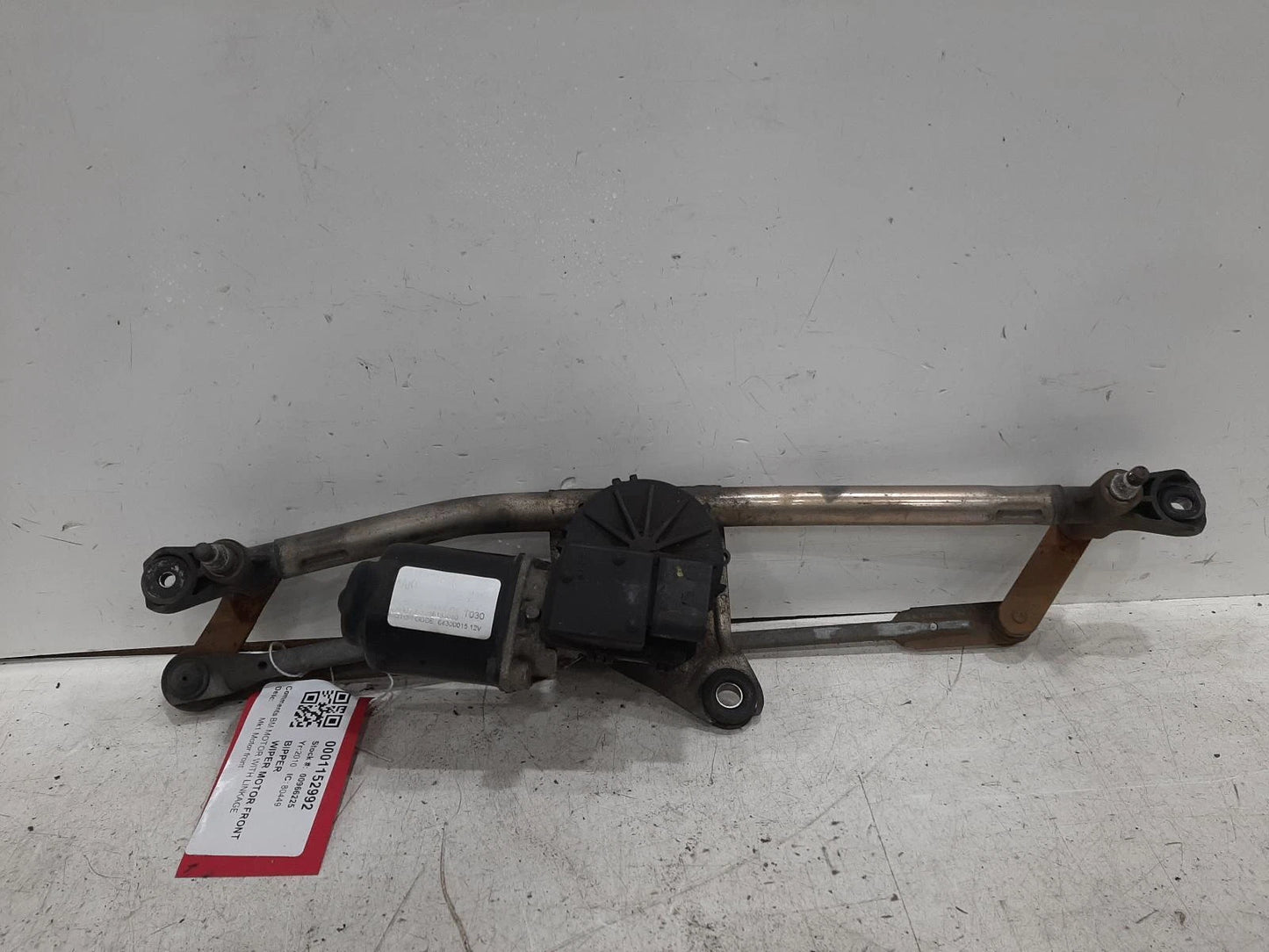 Peugeot Bipper Mk1 Front Wiper Motor With Linkage