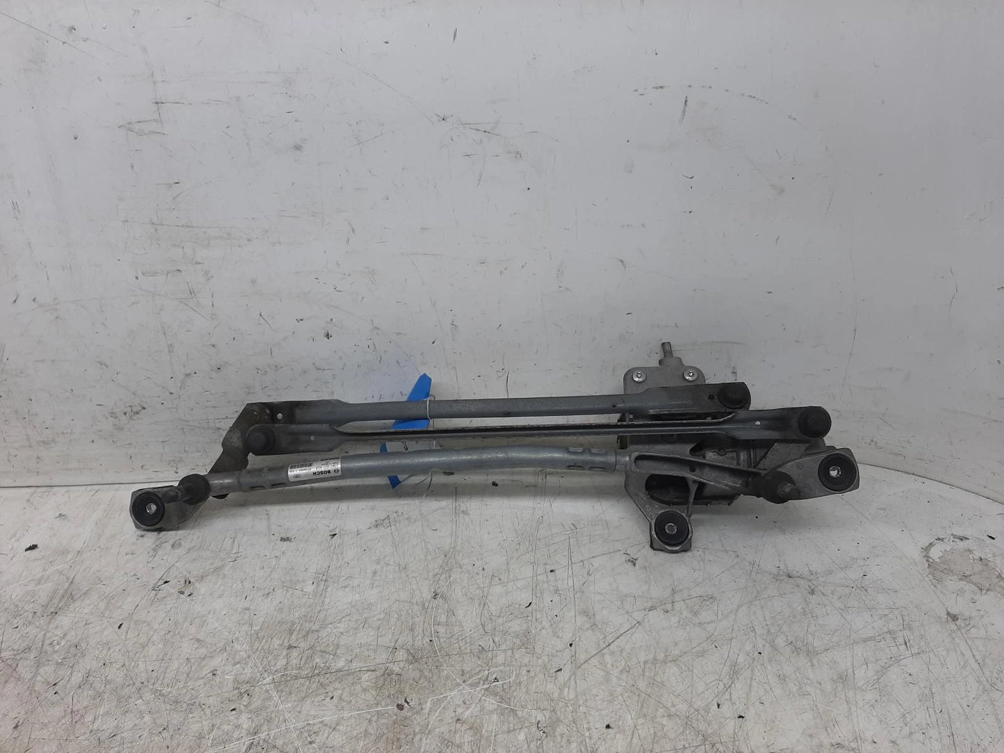 Volvo V40 Mk3 Bosch Front Wiper Motor With Mechanism