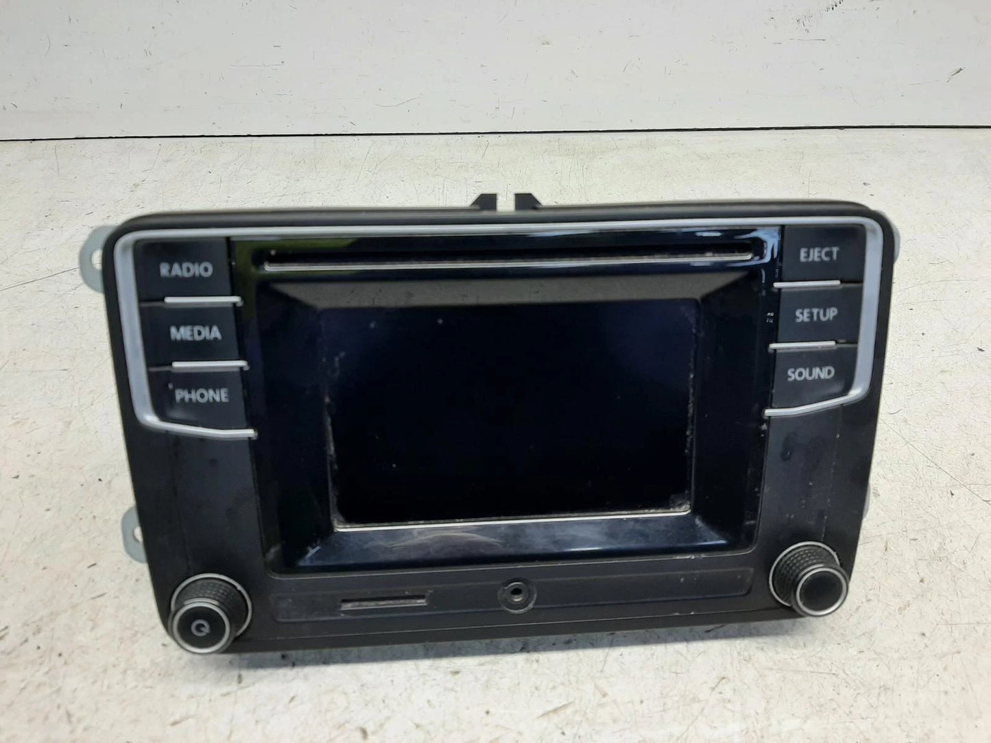 Volkswagen Caddy Mk3 OEM Radio/CD/Stereo Head Unit No Code Available